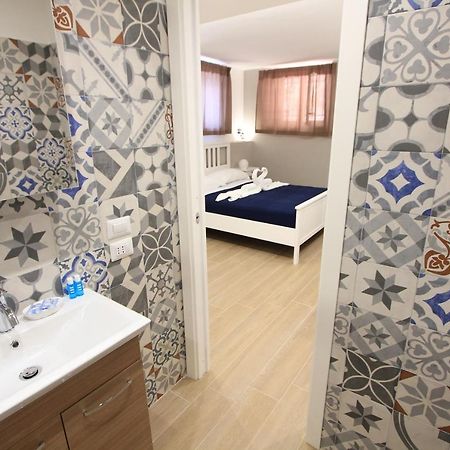 فندق Sapore Di Mare Al Duomo جنوى المظهر الخارجي الصورة